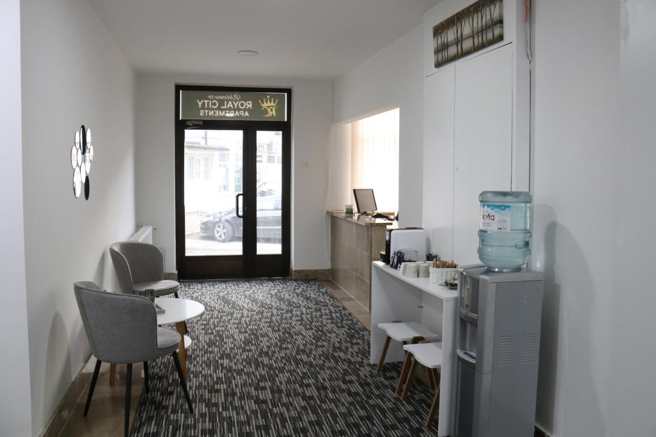 Royal City Apartments Яйце Экстерьер фото