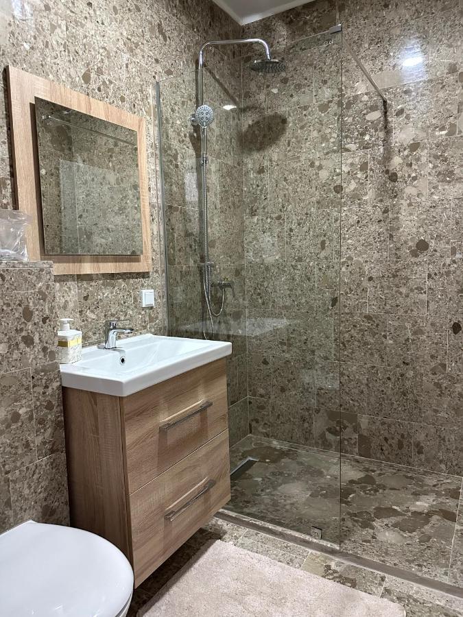Royal City Apartments Яйце Экстерьер фото