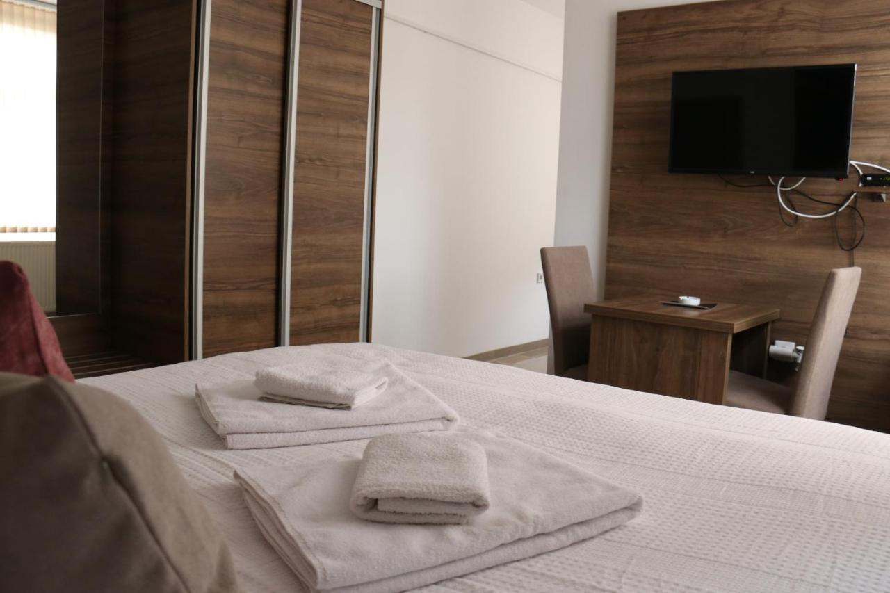 Royal City Apartments Яйце Экстерьер фото