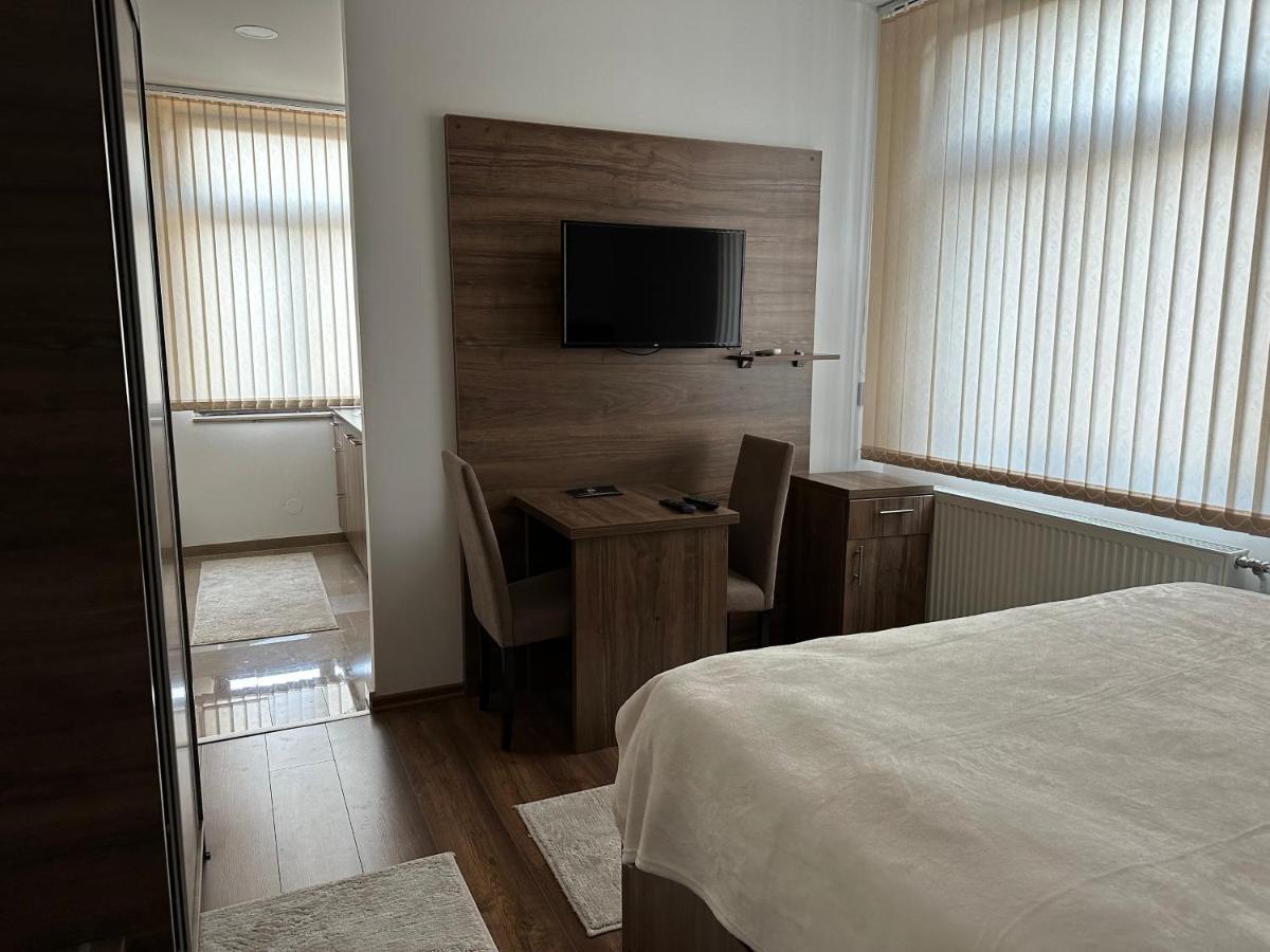 Royal City Apartments Яйце Экстерьер фото